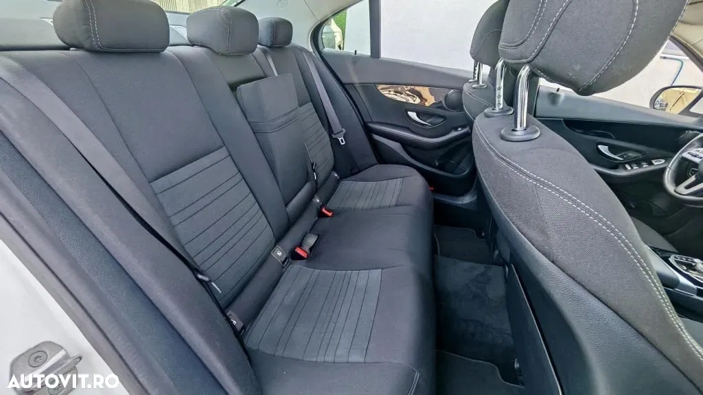 2019 Mercedes-Benz C, photograph 12