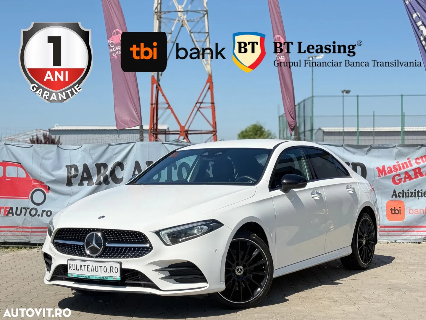 Mercedes-Benz A 250 e 8G-DCT AMG Line — photo 1 of 33