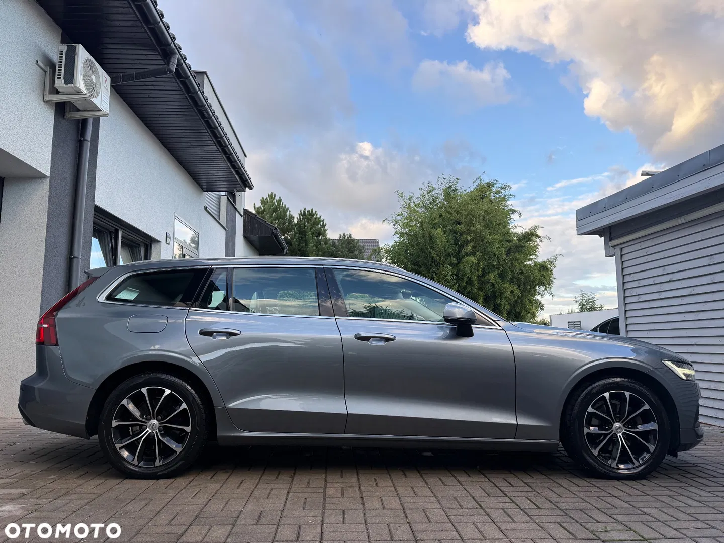 2020 Volvo V60 D3 Geartronic Momentum Pro, photograph 6