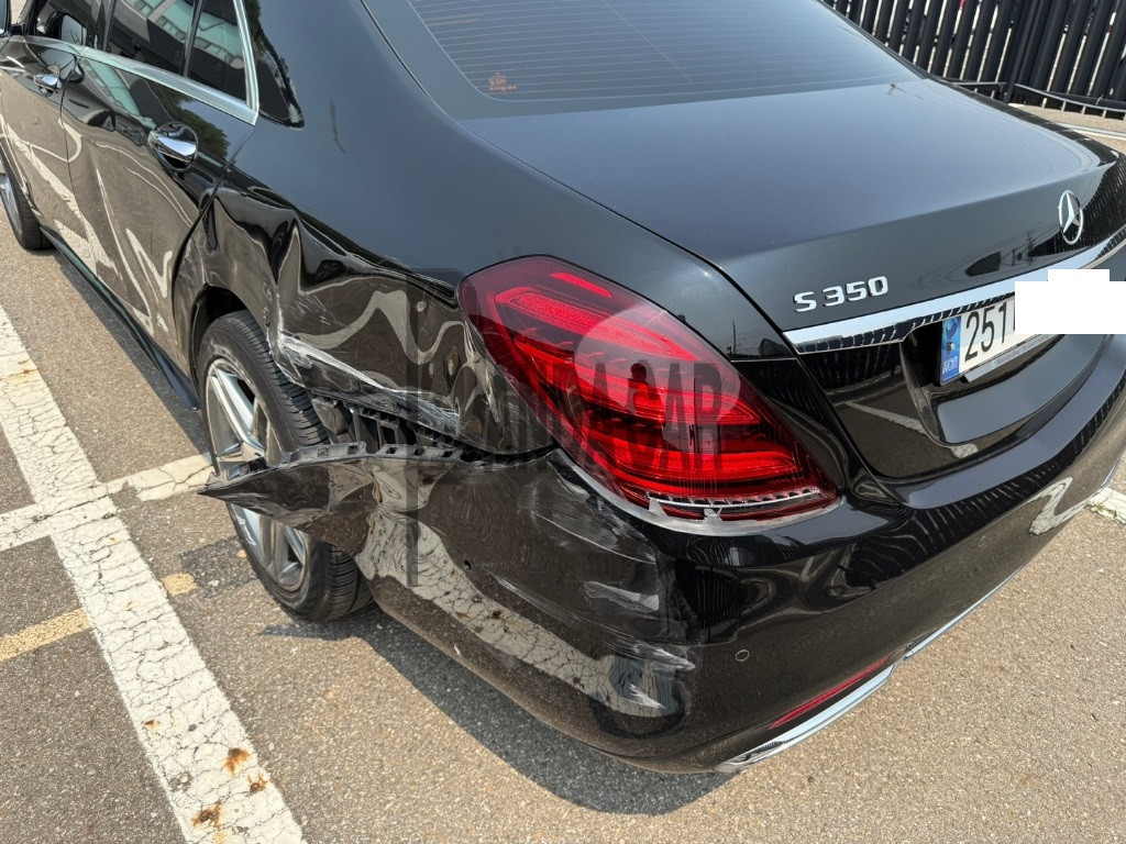 2020 Mercedes-Benz Benz S350 d 4MATIC, photograph 2