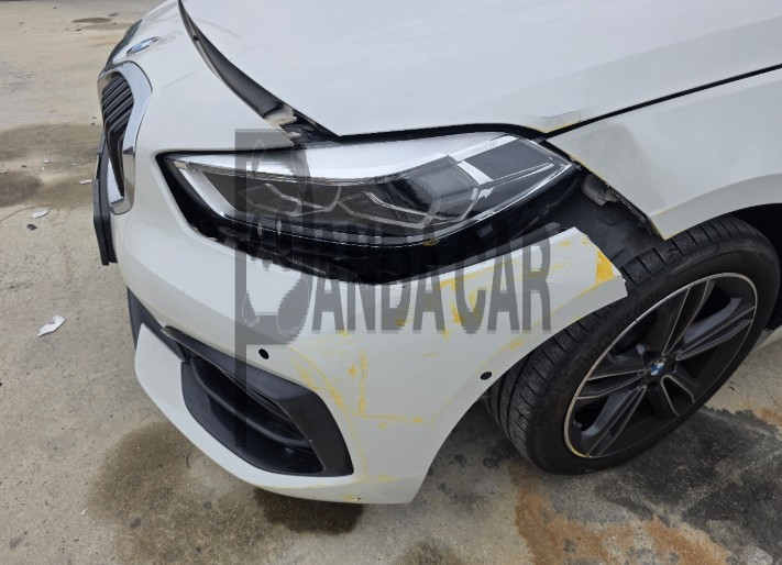 2021 BMW 120i, photograph 5