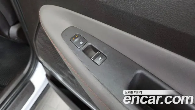 2019 Hyundai Santafe Diesel 2.0 2WD, photograph 2