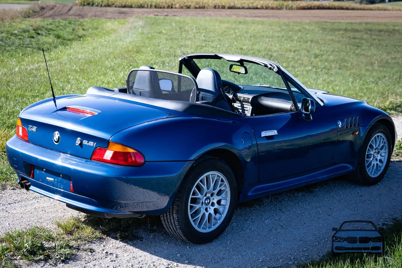2001 BMW Z3 Z3 Roadster 2.2i # 2. Hand # Topasblau, photograph 6