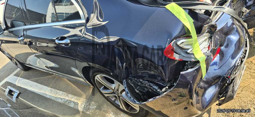 2019 Mercedes-Benz E300, photograph 3