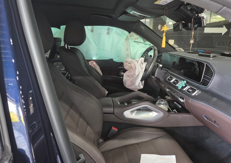2022 Mercedes-Benz GLS580 4MATIC, photograph 5