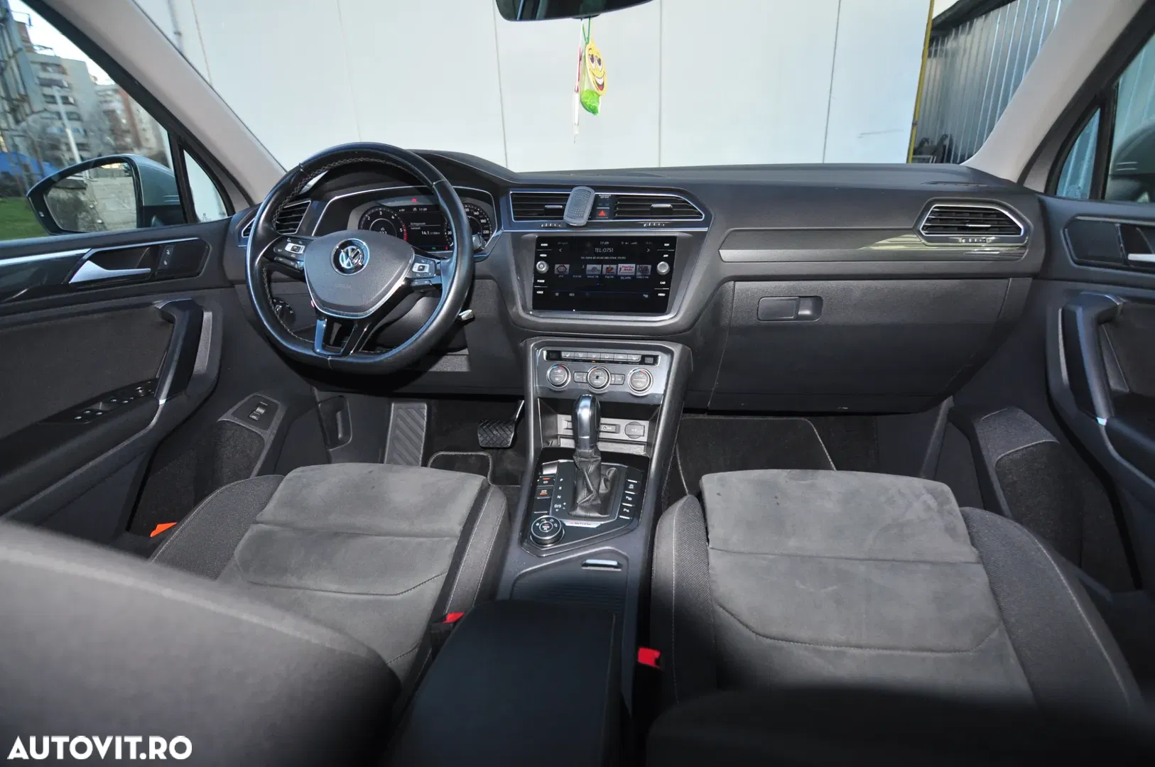 2018 Volkswagen Tiguan 2.0 TDI 4Mot DSG Highline, photograph 5