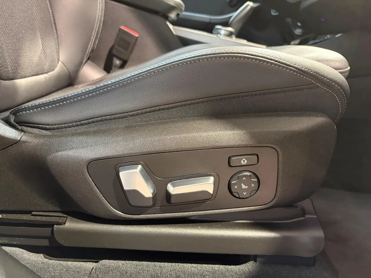 2018 BMW X3 xDrive30d xLine 195 kW (265 PS), Autom. 8-Gang,..., photograph 10