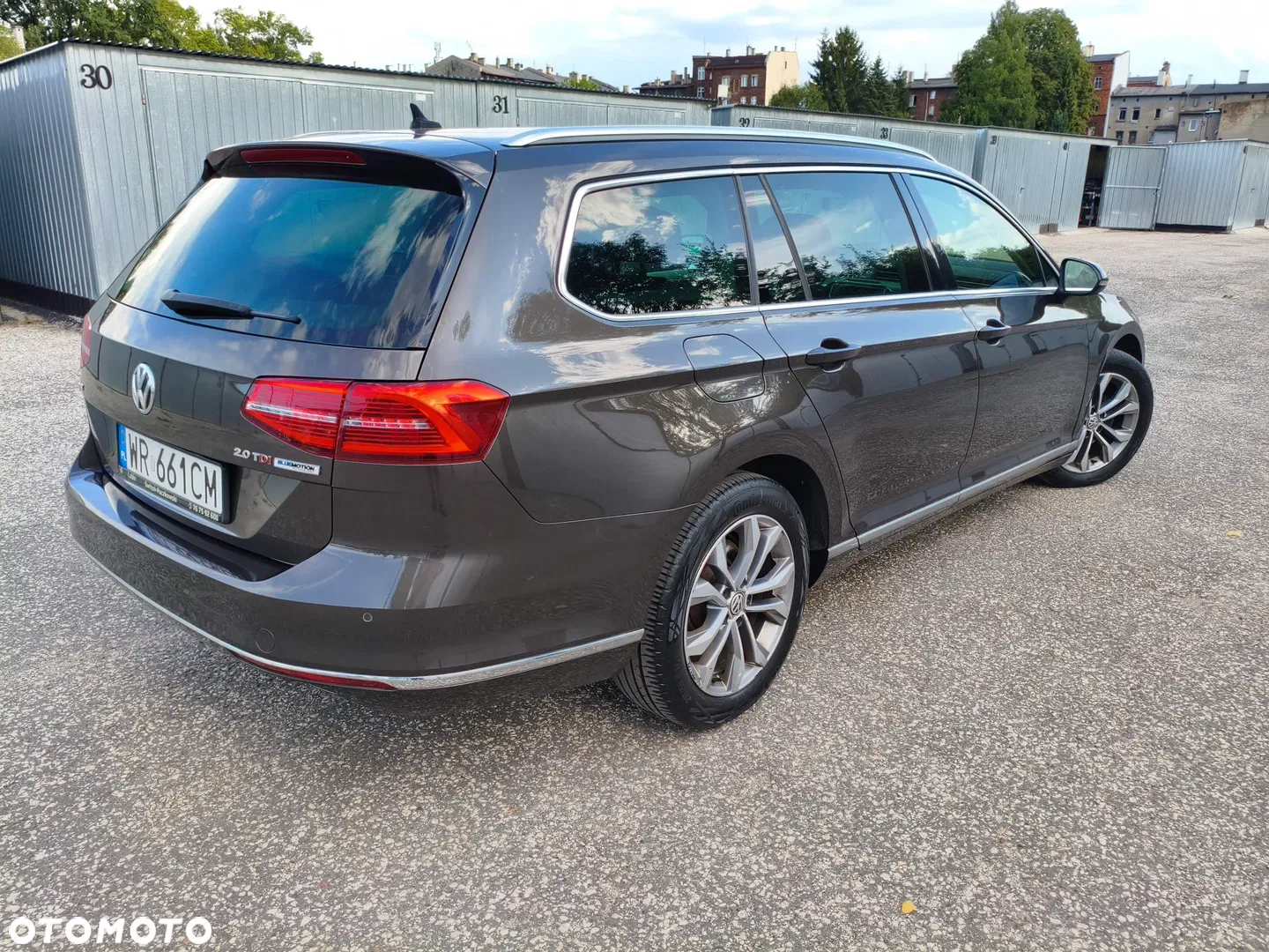 2016 Volkswagen Passat 2.0 TDI BMT Highline DSG, photograph 3