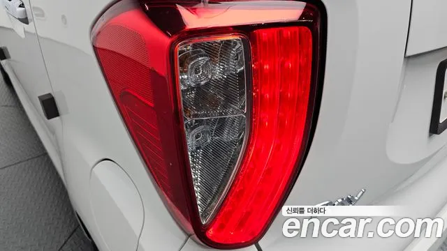 Kia RAY Prestige Bi-fuel — photo 1 of 31