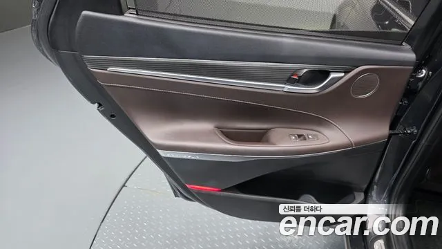 2018 Hyundai Grandeur Exclusive, photograph 11
