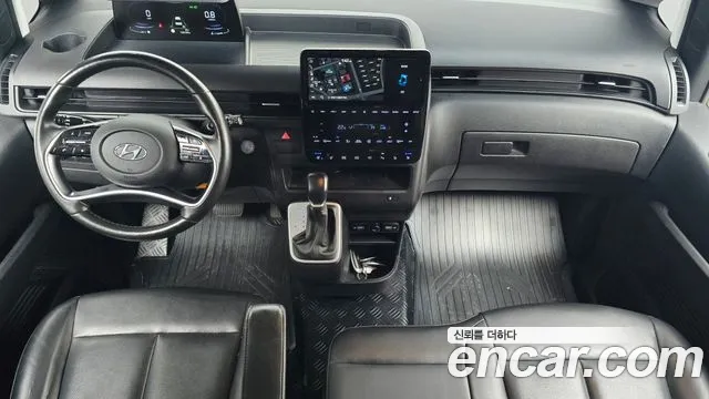 2021 Hyundai Staria Tourer 11-Seater, photograph 7