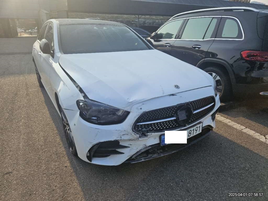 2023 Mercedes-Benz E350 4MATIC, photograph 1