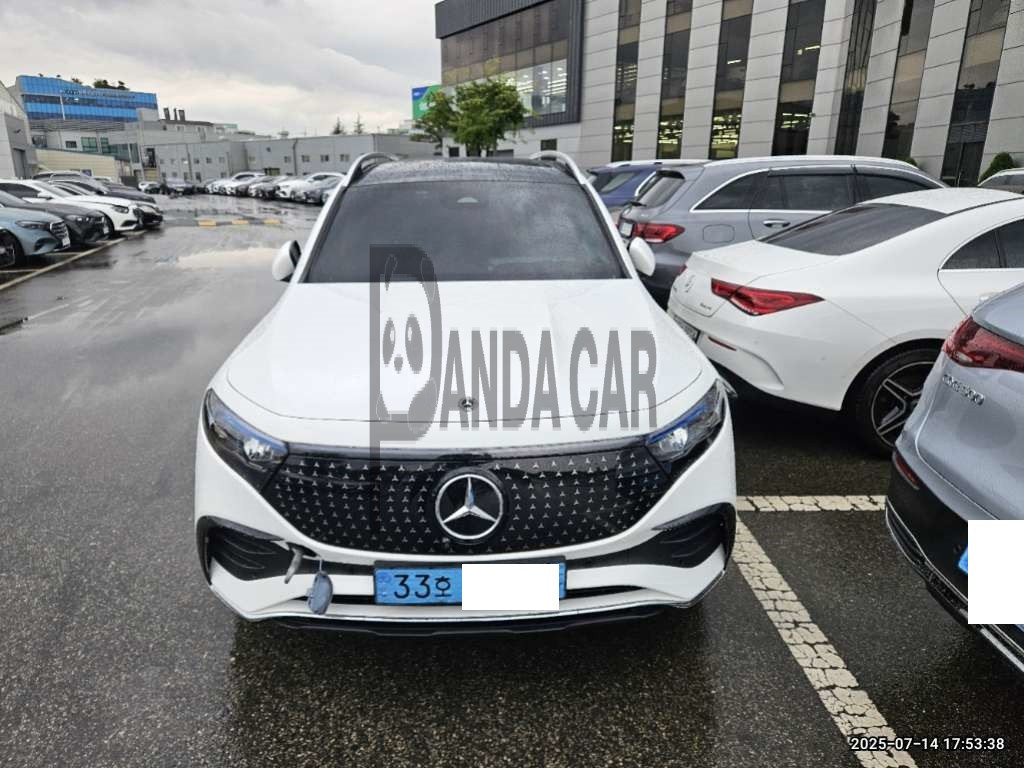 2025 Mercedes-Benz EQB 300 4MATIC, photograph 1