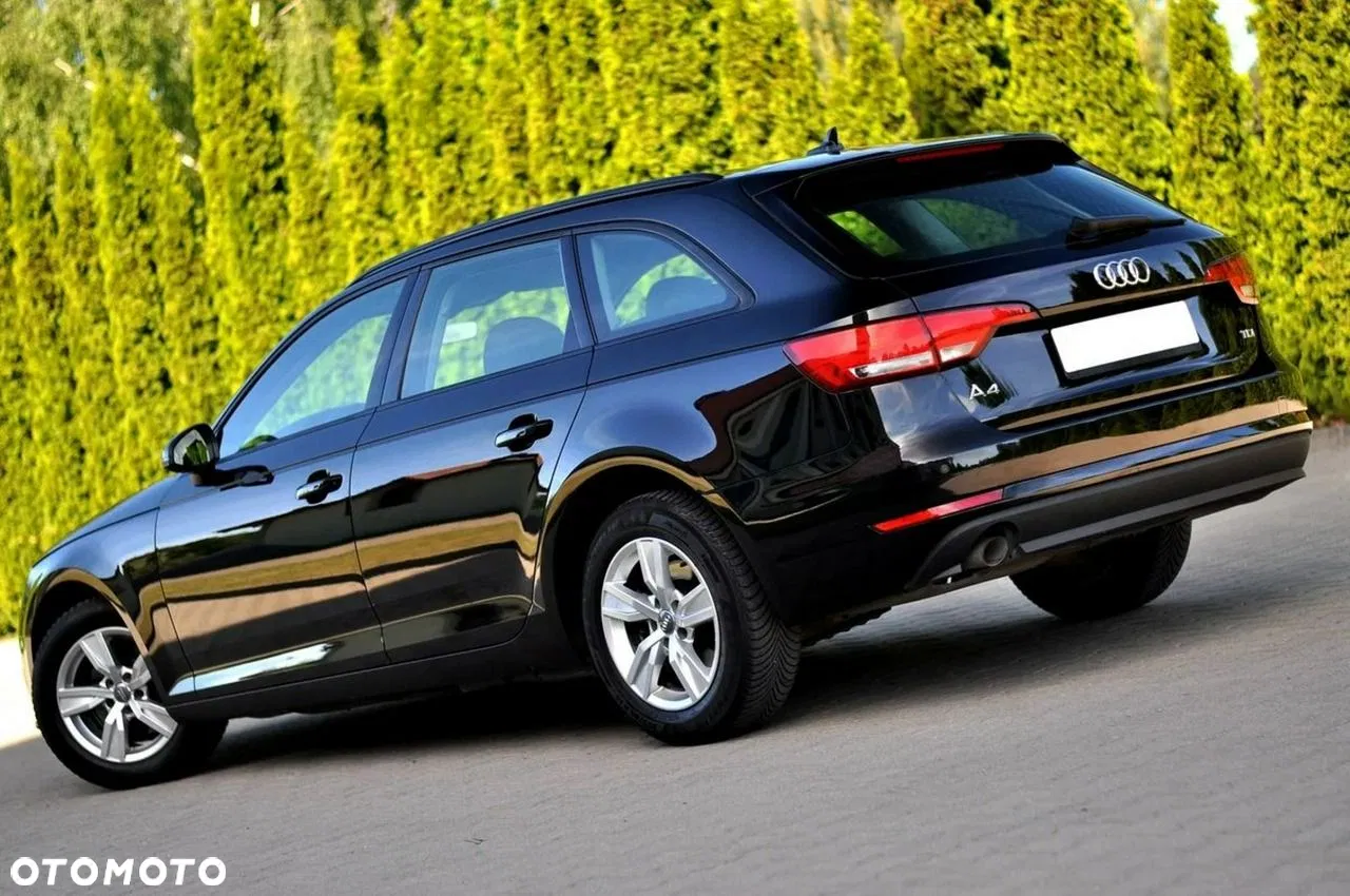 2017 Audi A4 Avant 2.0 TDI Design, photograph 11