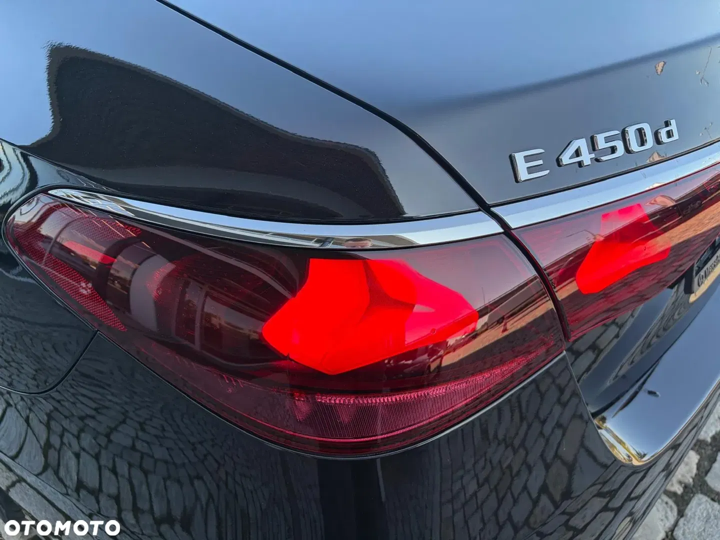 2025 Mercedes-Benz Klasa E 450 d 4Matic 9G-TRONIC AMG Line NIGHT Edition, photograph 12