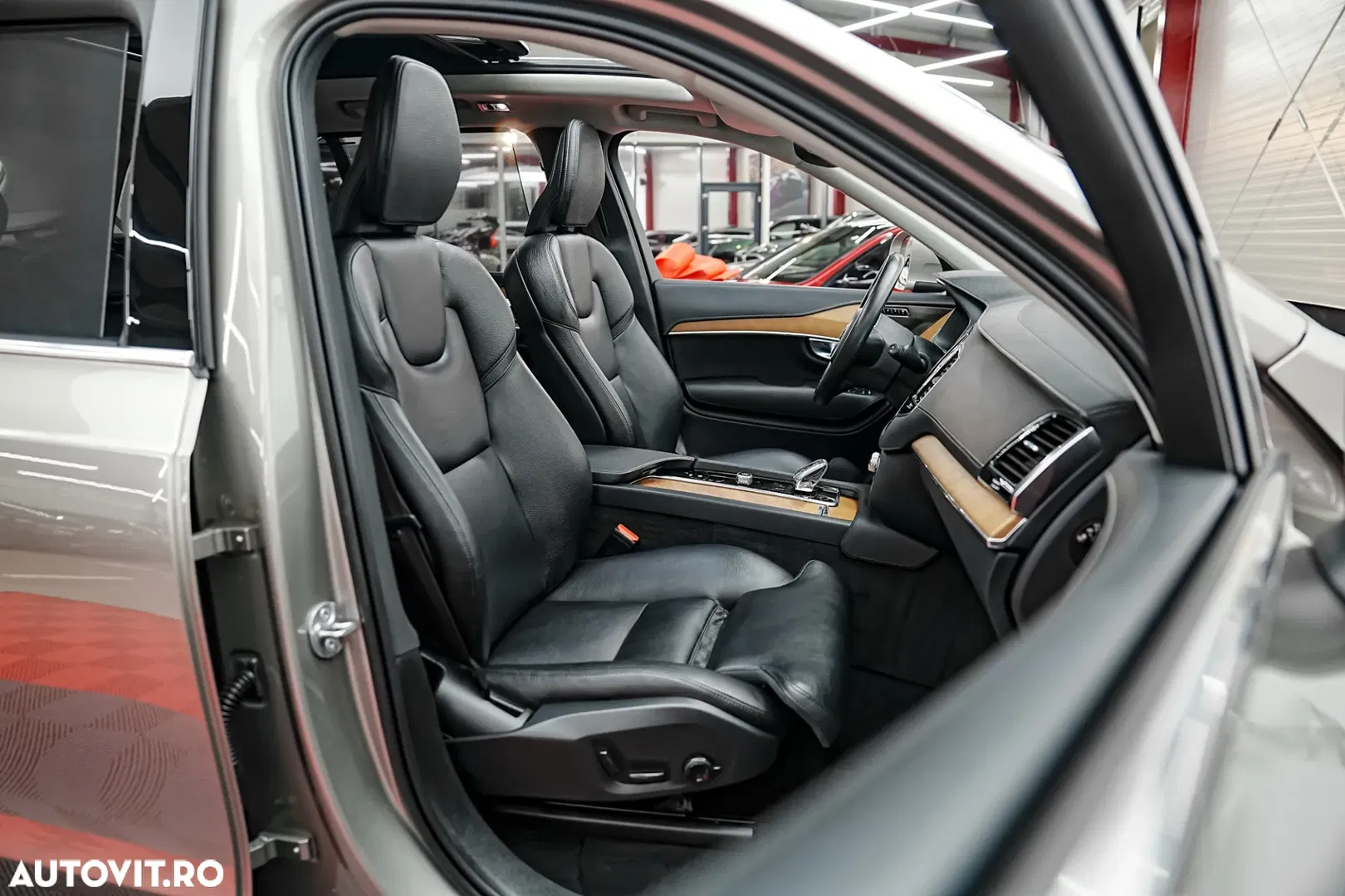 2022 Volvo XC 90 T8 AWD Recharge Geartronic Inscription, photograph 12