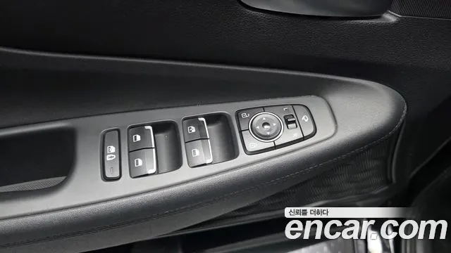 Hyundai Santafe Gasoline 2.5T 2WD — photo 1 of 30
