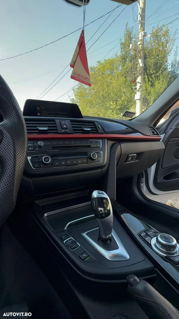 2015 BMW Seria 3 320d xDrive Aut. Luxury Line, photograph 5