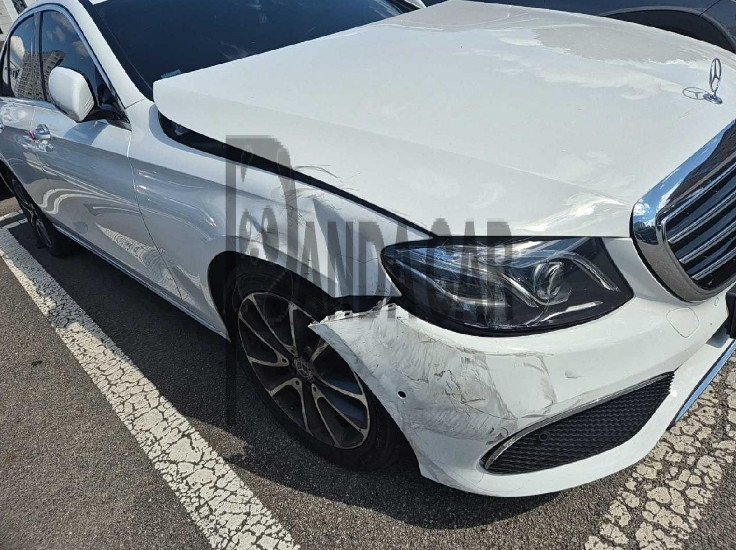 2018 Mercedes-Benz E300, photograph 2