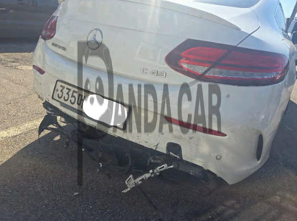 2023 Mercedes-AMG C43 4MATIC Coupe, photograph 2