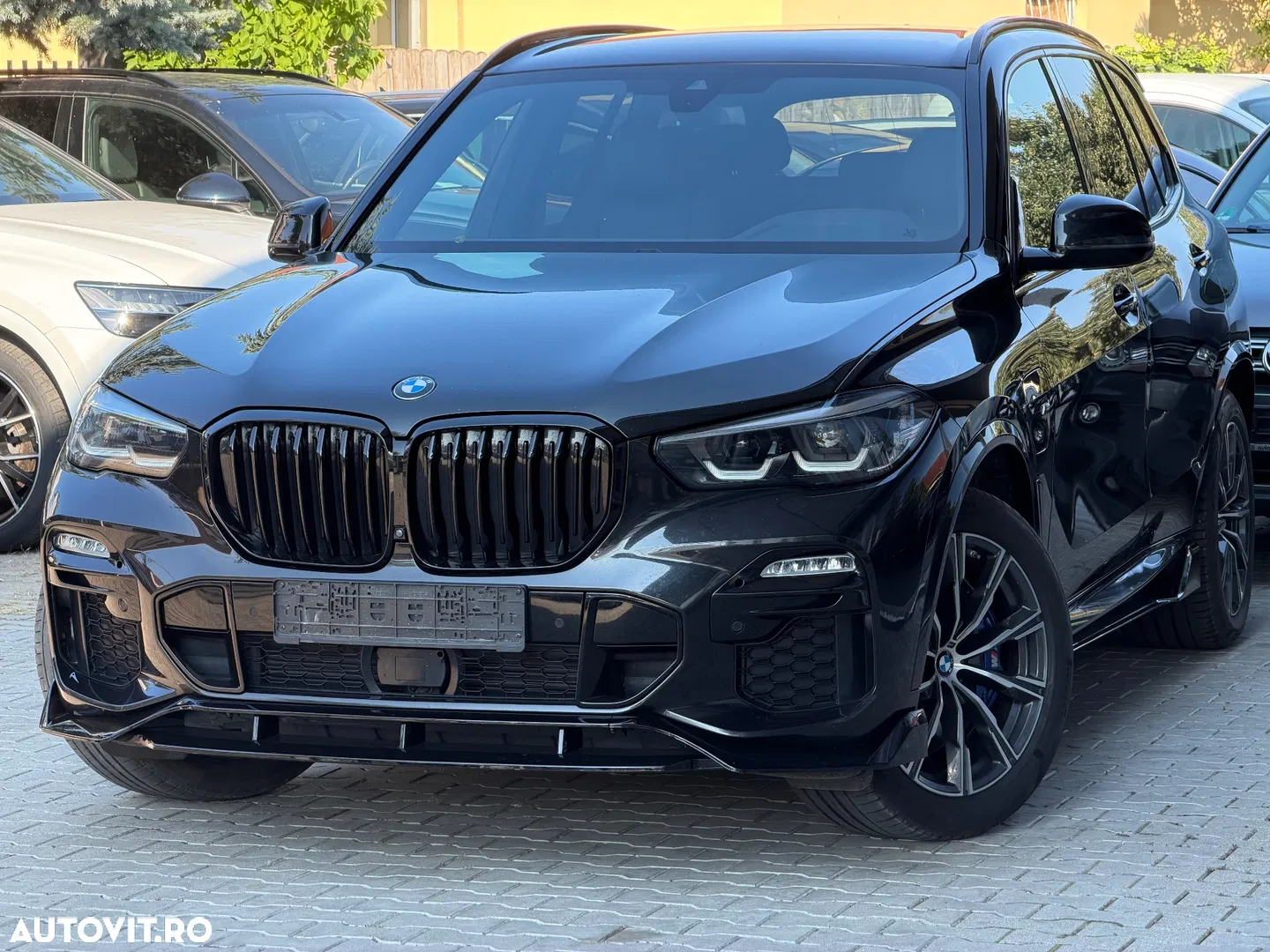 BMW X5 xDrive45e — photo 1 of 40