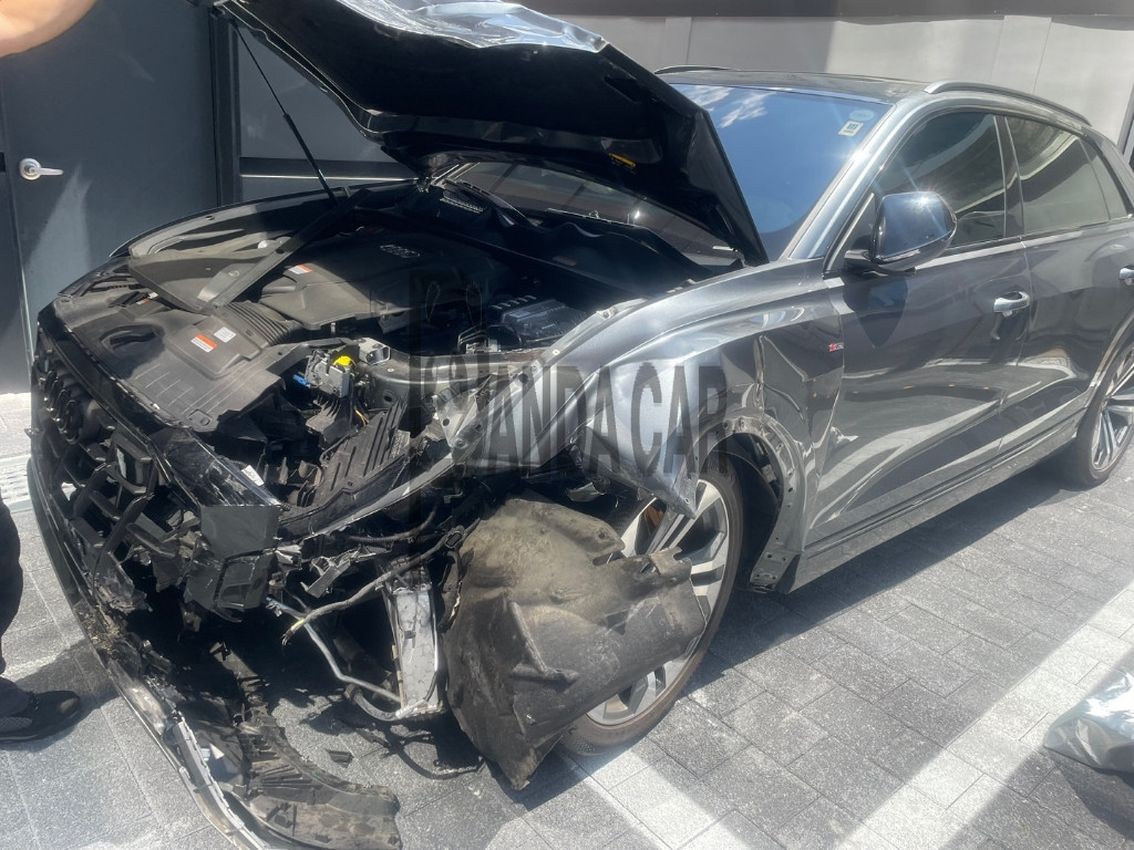 2023 Audi Q8 55 TFSI quattro, photograph 3