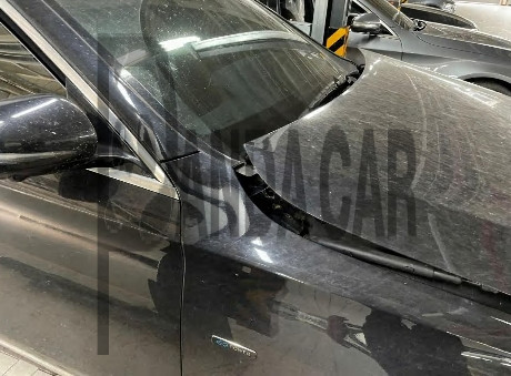 2021 Mercedes-Benz E300 e 4MATIC, photograph 3