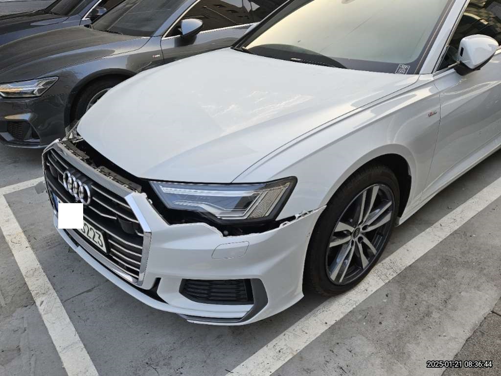 2021 Audi A6 45 TFSI quattro, photograph 3