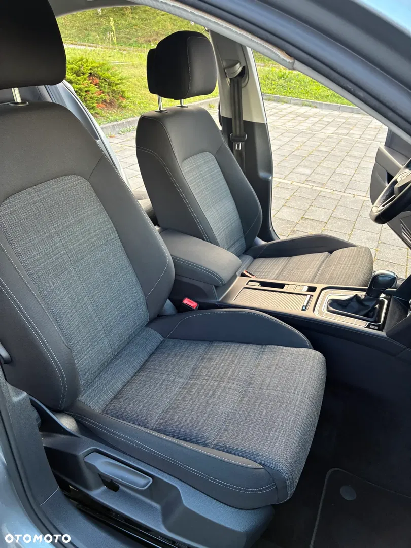 2020 Volkswagen Passat 2.0 TSI Business DSG, photograph 10