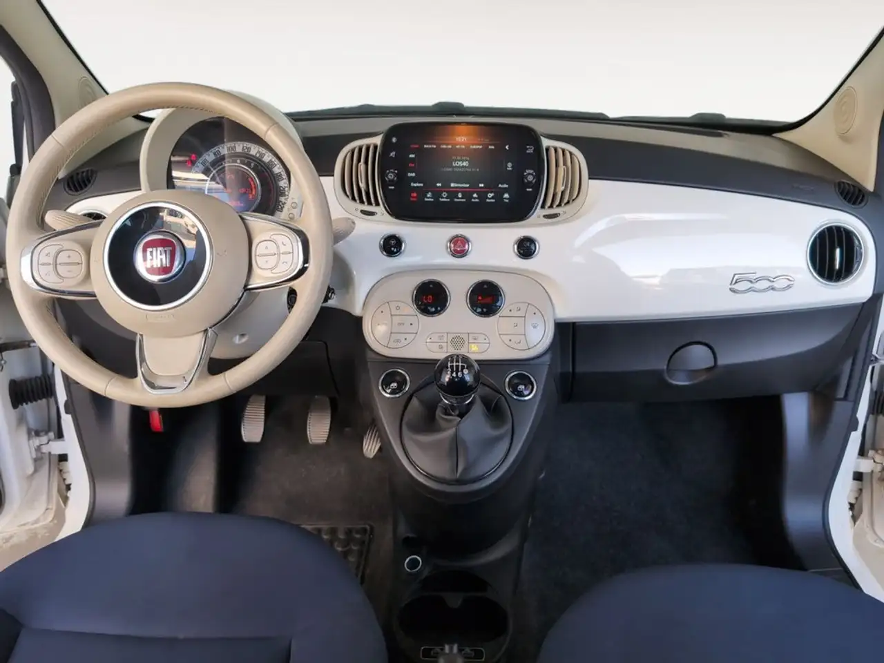 2023 Fiat 500 1.0 Hybrid Club 52kW, photograph 8
