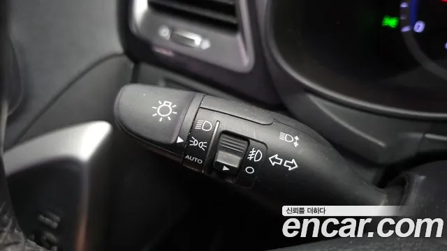 2013 Hyundai Santafe Diesel(e-VGT) 2.0 2WD Premium, photograph 10