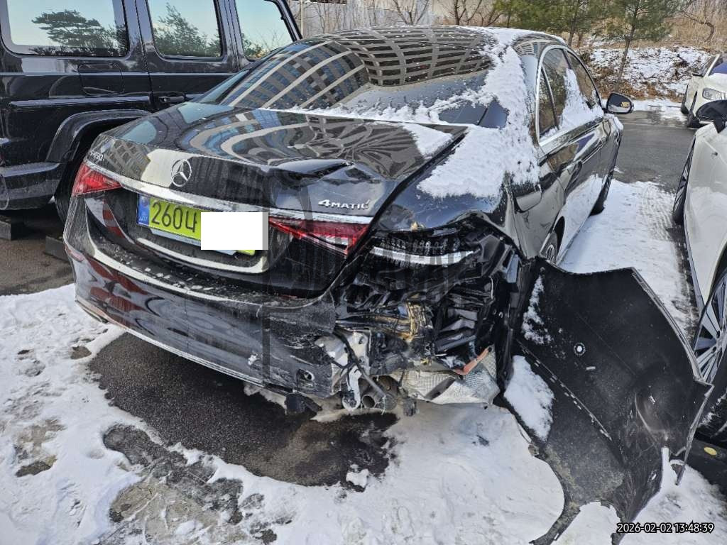 2026 Mercedes-Benz S 450 4MATIC, photograph 4