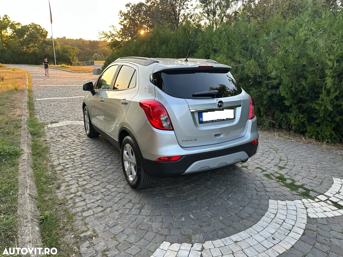 2019 Opel Mokka, photograph 4