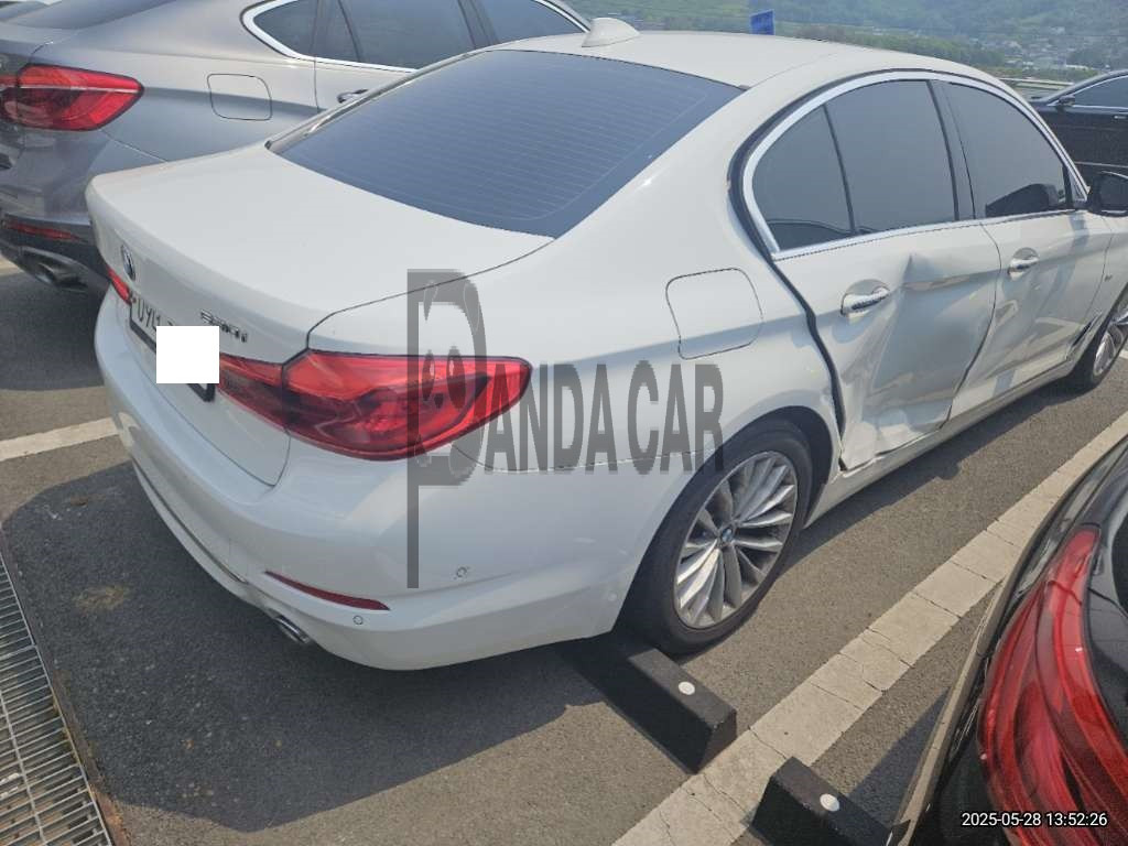 2018 BMW 530i xDrive, photograph 4