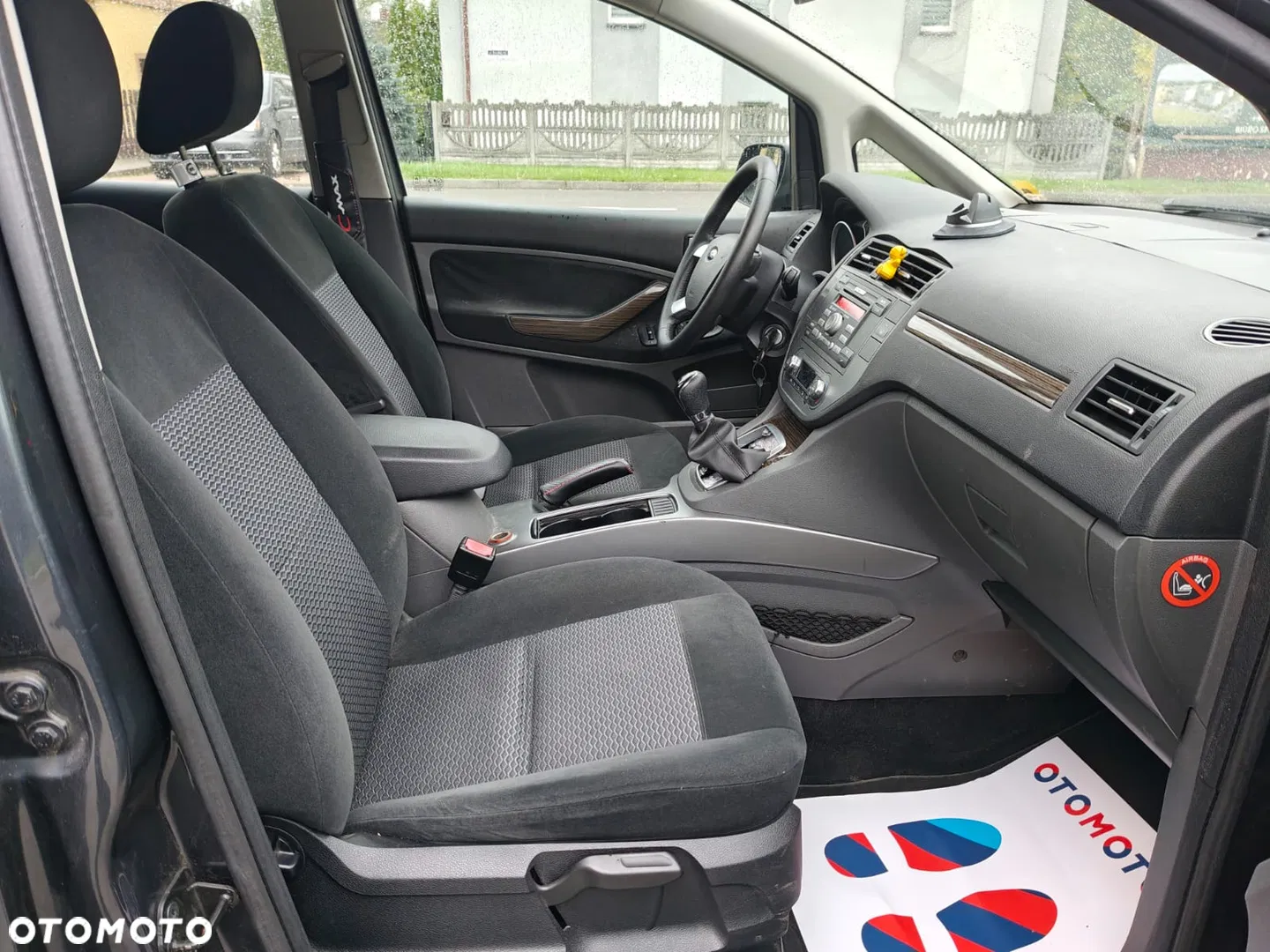 2010 Ford C-MAX 1.6 TDCi DPF Ghia, photograph 10