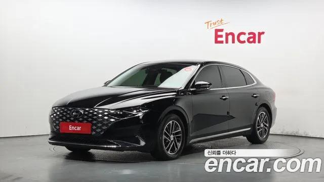 2022 Hyundai Grandeur 2.5, photograph 3