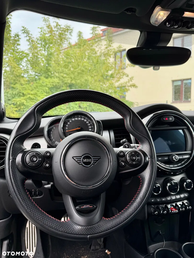 2021 MINI Cooper S John Works Trim, photograph 4