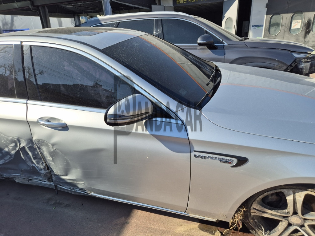 2017 Mercedes-Benz E220 d, photograph 3