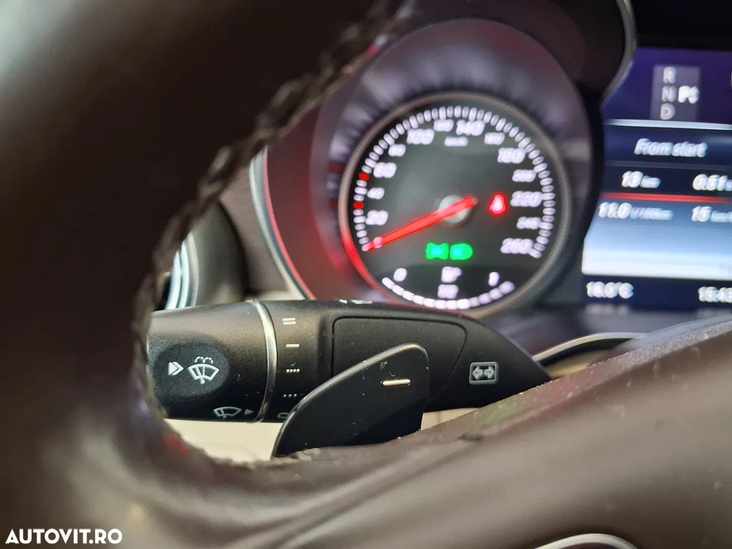 2015 Mercedes-Benz C 200 7G-TRONIC, photograph 9