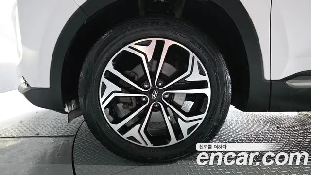 Hyundai Santafe Diesel 2.2 2WD — photo 1 of 40