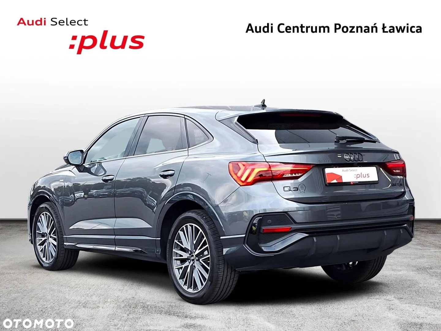 2025 Audi Q3 Sportback 35 TFSI mHEV S-Line S tronic, photograph 3