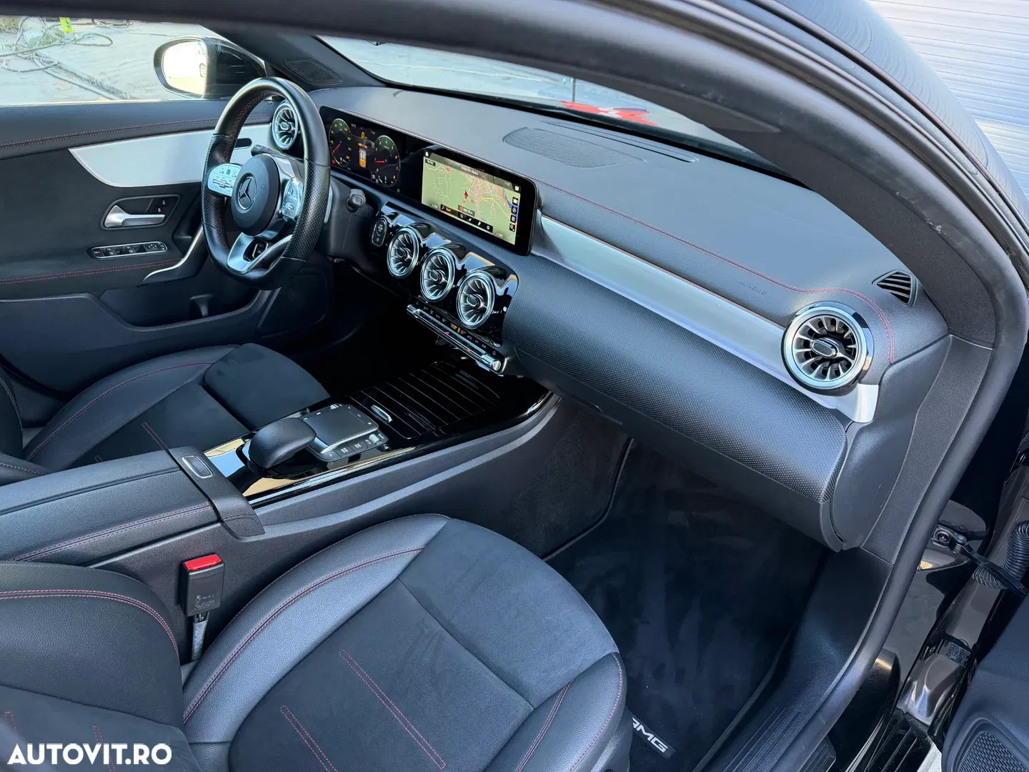 2022 Mercedes-Benz CLA 200, photograph 8