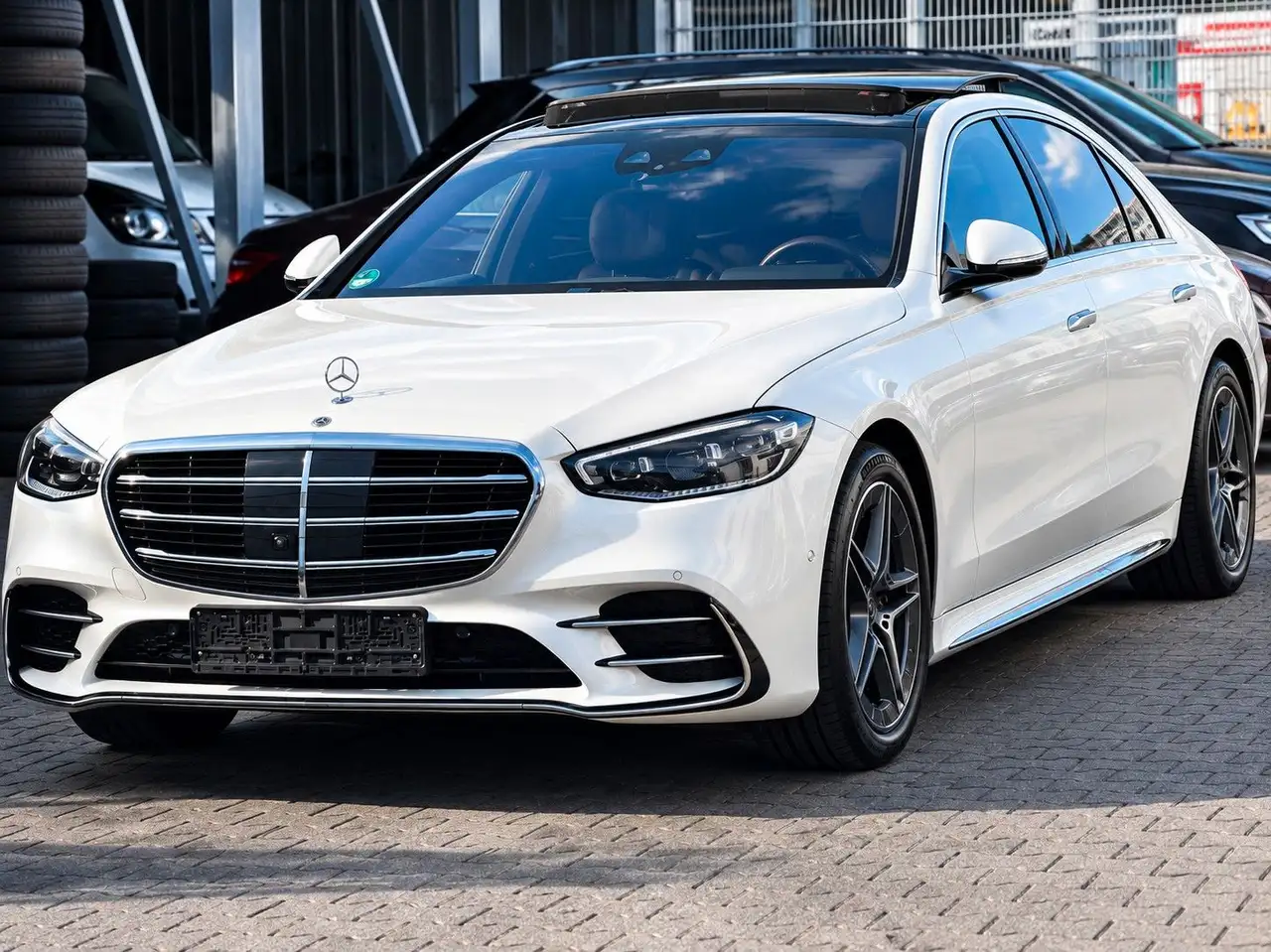 2021 Mercedes-Benz S 500 4Matic AMG Pano HUD, photograph 1