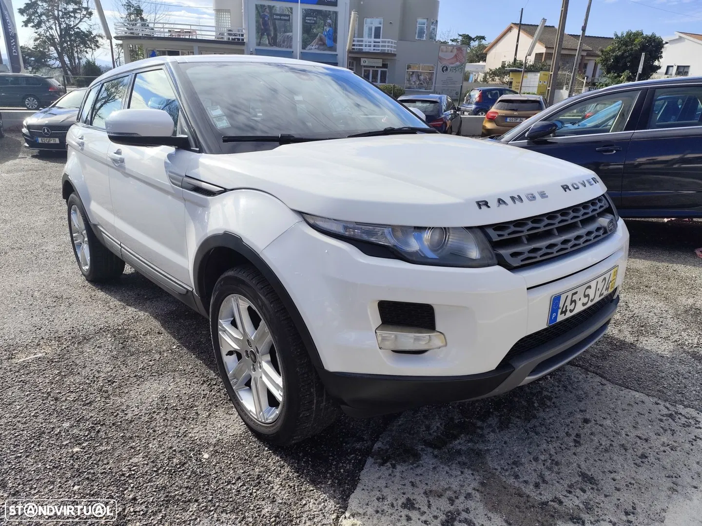 2013 Land Rover Range Rover Evoque 2.2 TD4 Dynamic, photograph 2