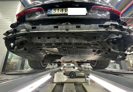 2021 BMW 740d xDrive, photograph 5