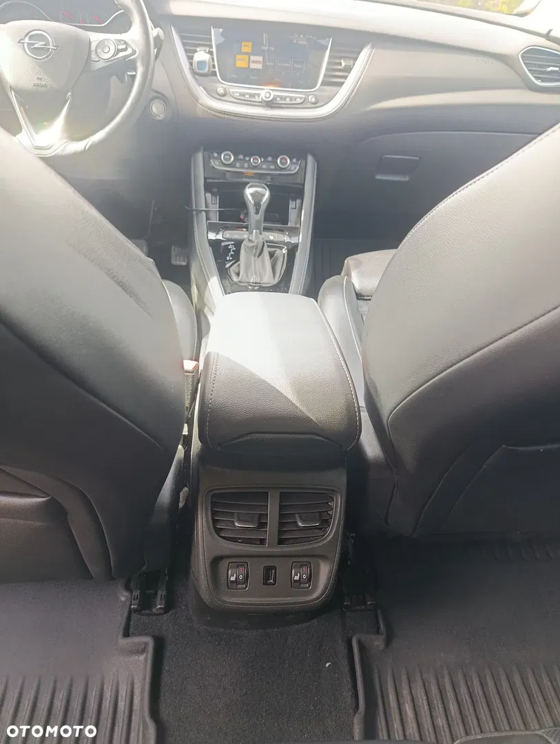 2018 Opel Grandland X 1.2 T Ultimate S&S, photograph 9