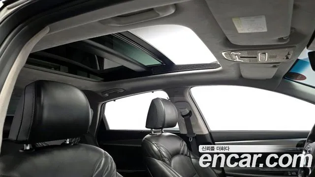 Hyundai Grandeur 2.5 — photo 1 of 20