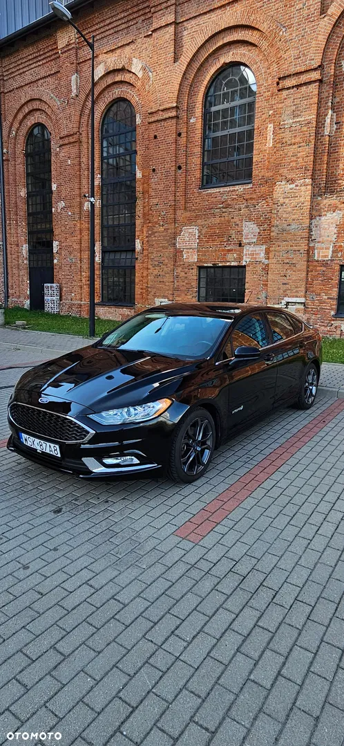 Ford Mondeo — photo 1 of 32