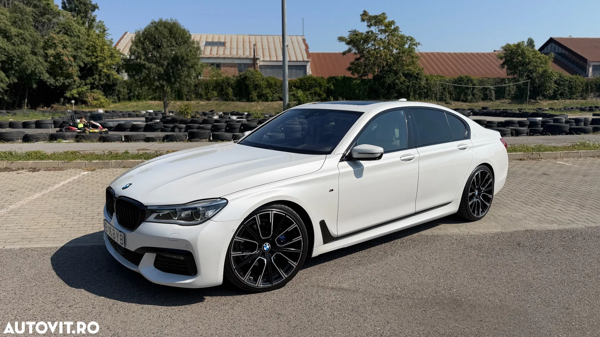 2016 BMW Seria 7 740d xDrive, photograph 1