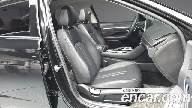 2021 Hyundai Sonata 2.0, photograph 1